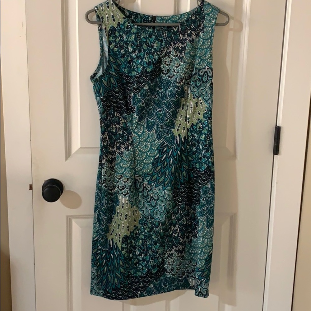 Sleeveless dress